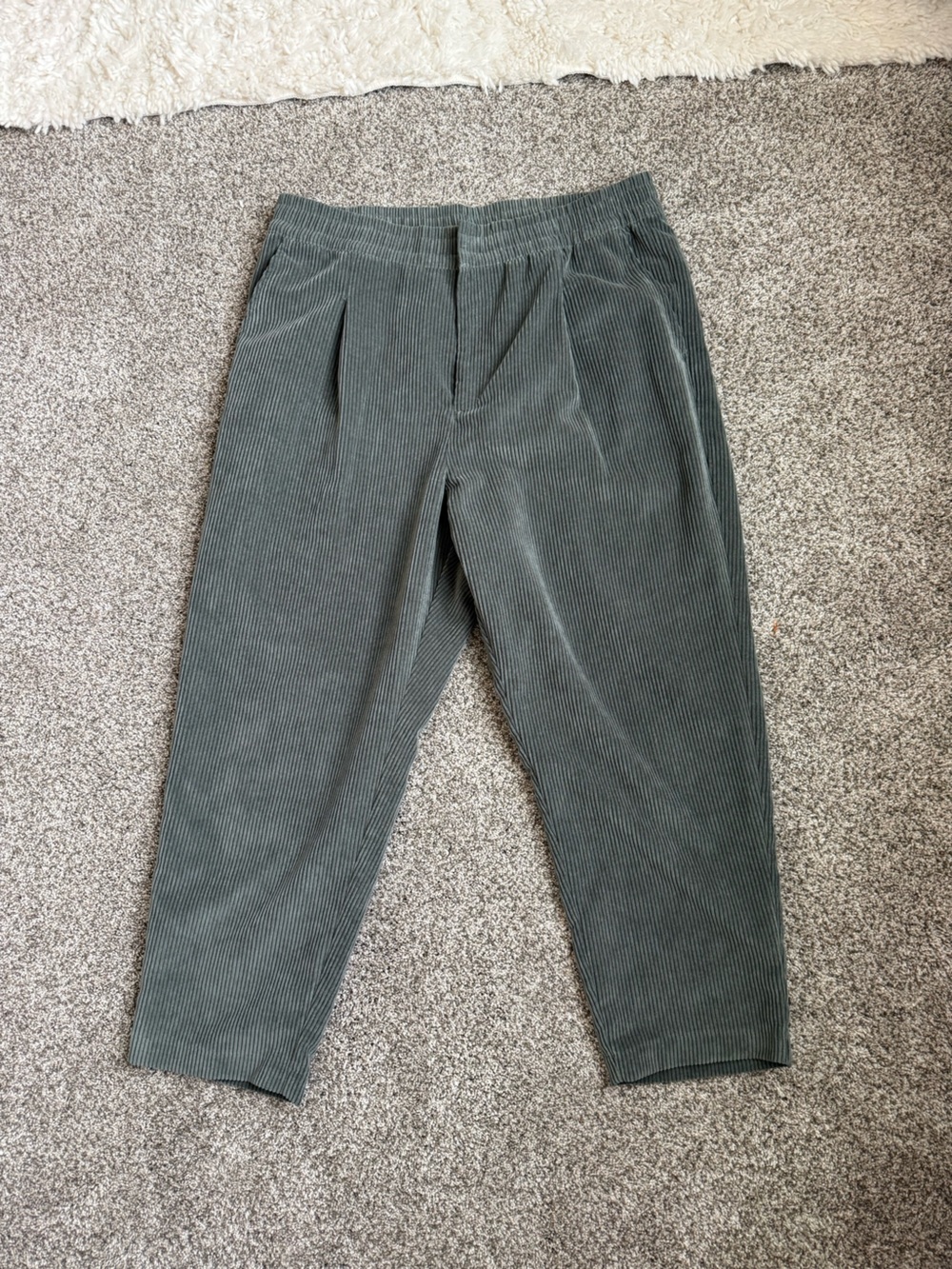 GAP women’s Ribbed Corduroy Trousers in Deep Olive Green